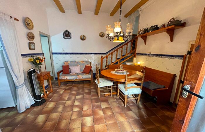 Casas en venta y pisos alquiler - 1