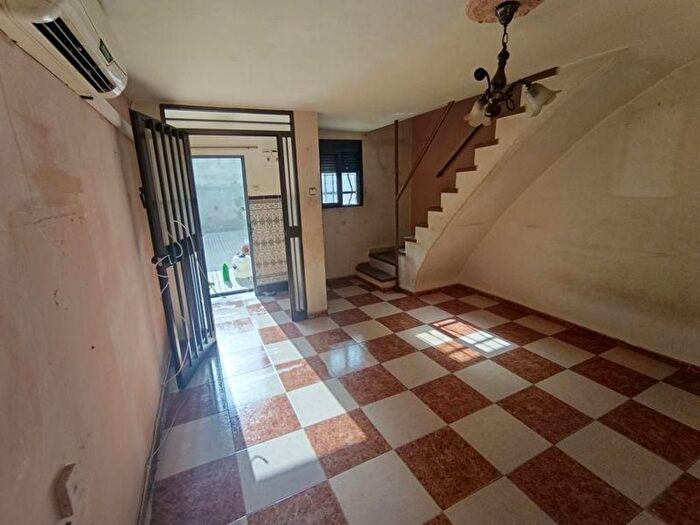 Casas en venta y pisos alquiler - 2