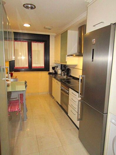 Casas en venta y pisos alquiler - 2