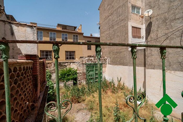 Casas en venta y pisos alquiler - 2