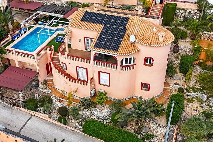 Casas en venta y pisos alquiler - 1