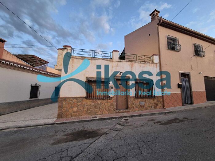 Casas en venta y pisos alquiler - 1