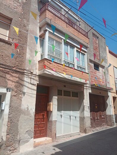 Casas en venta y pisos alquiler - 1
