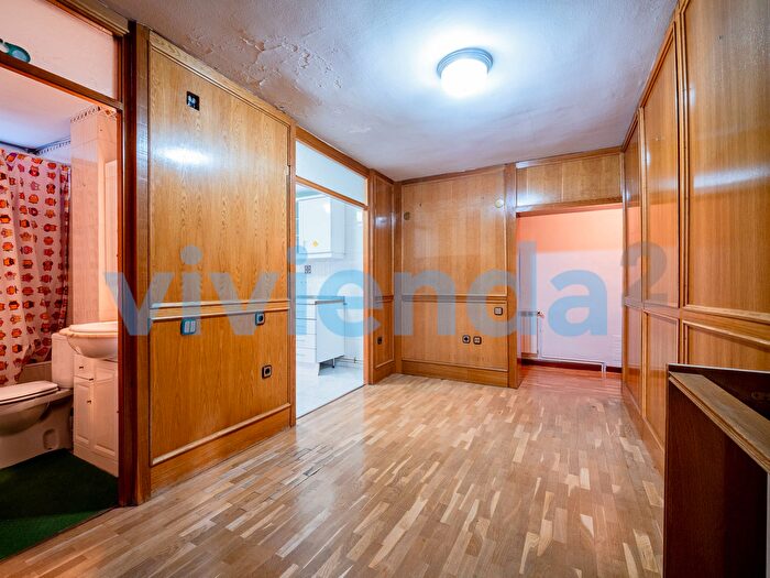 Casas en venta y pisos alquiler - 2