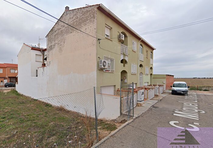 Casas en venta y pisos alquiler - 1