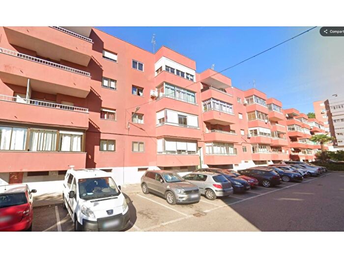 Piso en venta en Estación Los Manantiales, Guadalajara Capital de 3 habitaciones