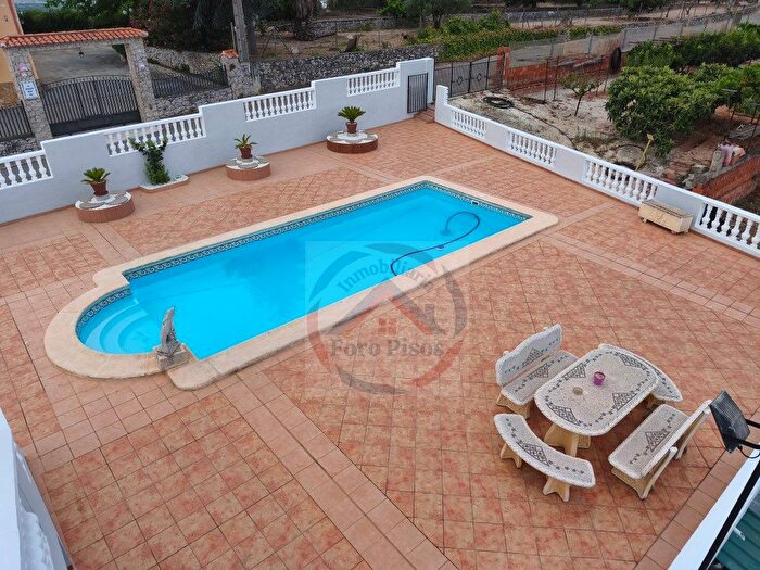 Casas en venta y pisos alquiler - 3