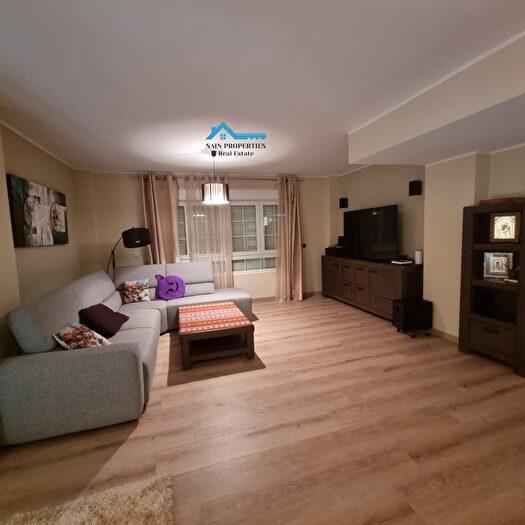 Casas en venta y pisos alquiler - 3