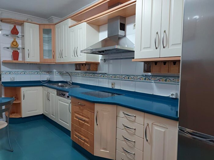 Casas en venta y pisos alquiler - 1