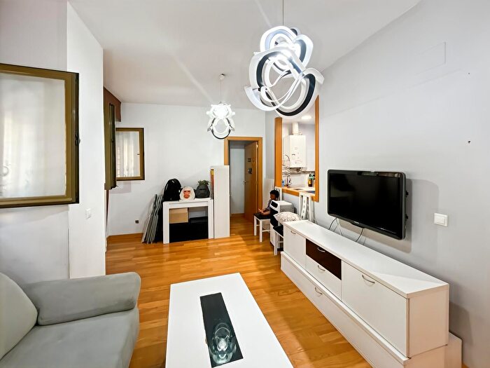 Casas en venta y pisos alquiler - 2
