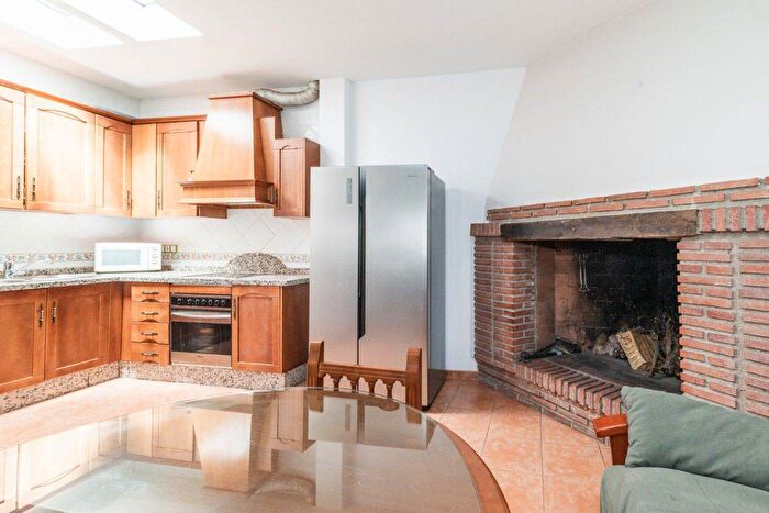 Casas en venta y pisos alquiler - 2