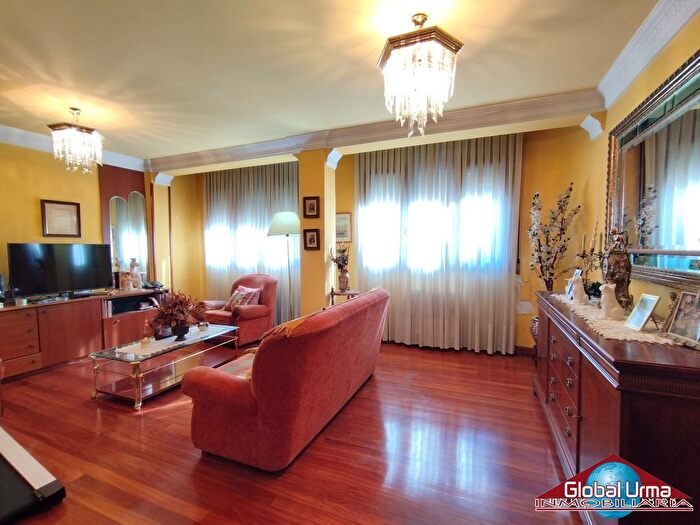 Casas en venta y pisos alquiler - 1