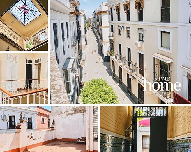Casa en venta en Andalucía, Sevilla de 6 habitaciones