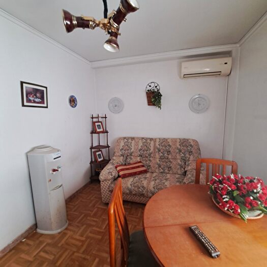 Casas en venta y pisos alquiler - 2