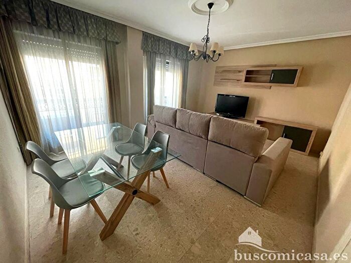 Casas en venta y pisos alquiler - 3