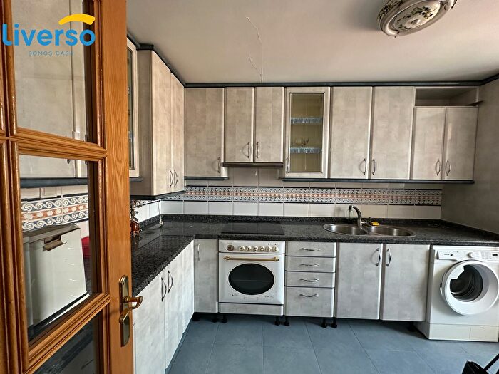 Casas en venta y pisos alquiler - 3