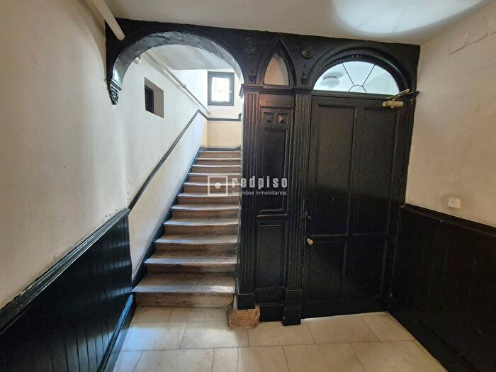 Casas en venta y pisos alquiler - 3