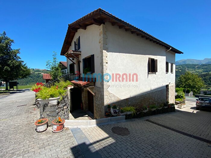 Casas en venta y pisos alquiler - 2