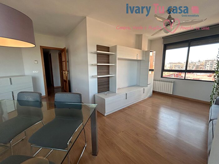 Casas en venta y pisos alquiler - 1