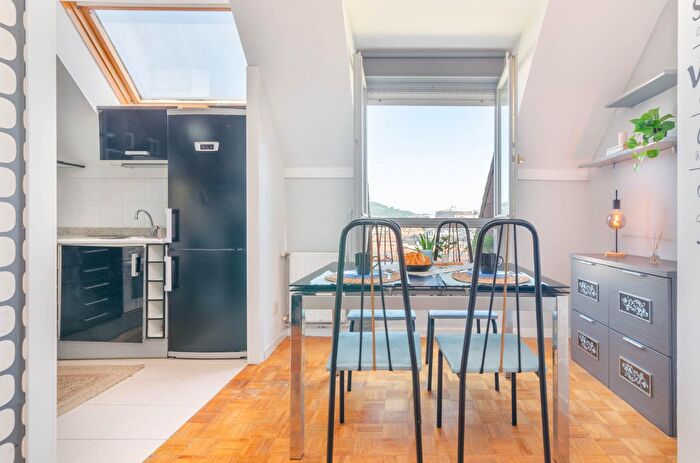 Casas en venta y pisos alquiler - 2