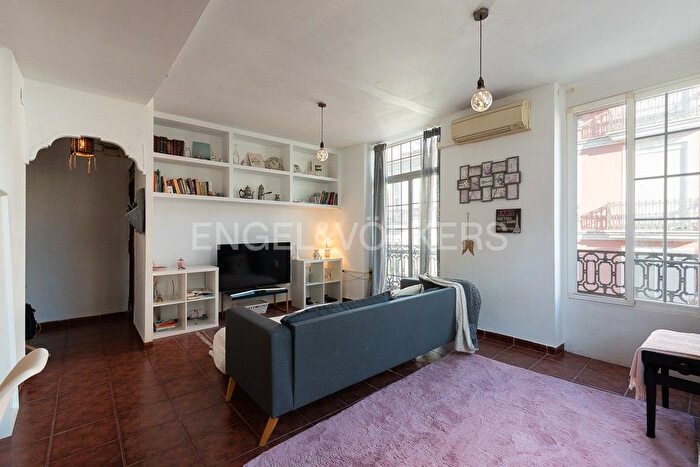 Casas en venta y pisos alquiler - 1