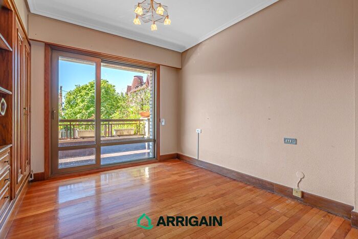 Casas en venta y pisos alquiler - 2
