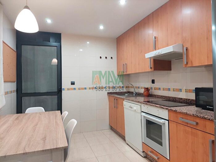 Casas en venta y pisos alquiler - 3