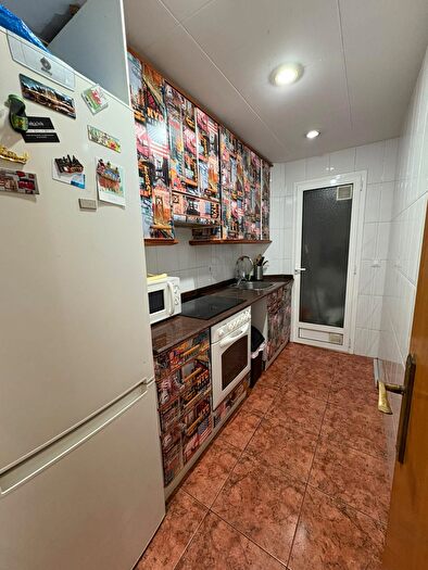 Casas en venta y pisos alquiler - 3