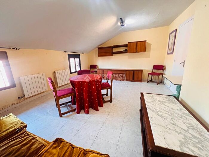 Casas en venta y pisos alquiler - 2