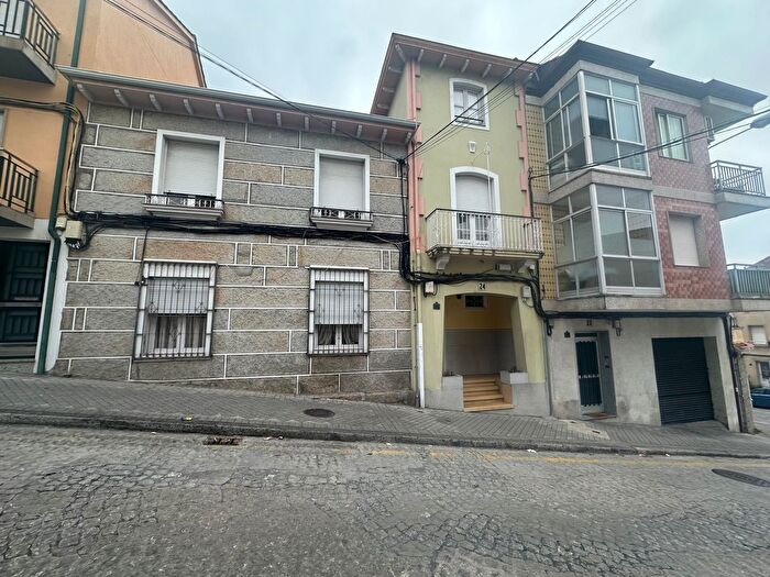 Casa en venta en Couto, Ourense Capital de 5 habitaciones