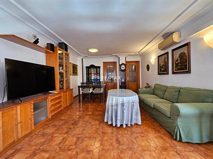 Piso en venta en Llevant, Pere Garau de 3 habitaciones