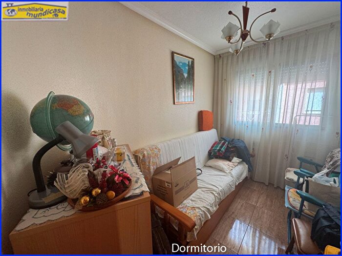 Casas en venta y pisos alquiler - 3