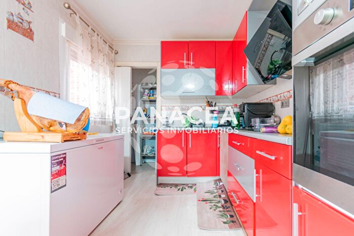 Casas en venta y pisos alquiler - 2