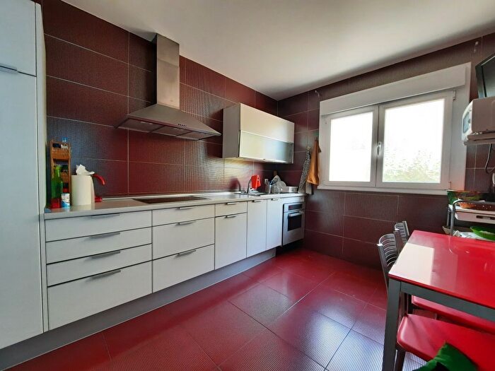 Casas en venta y pisos alquiler - 2