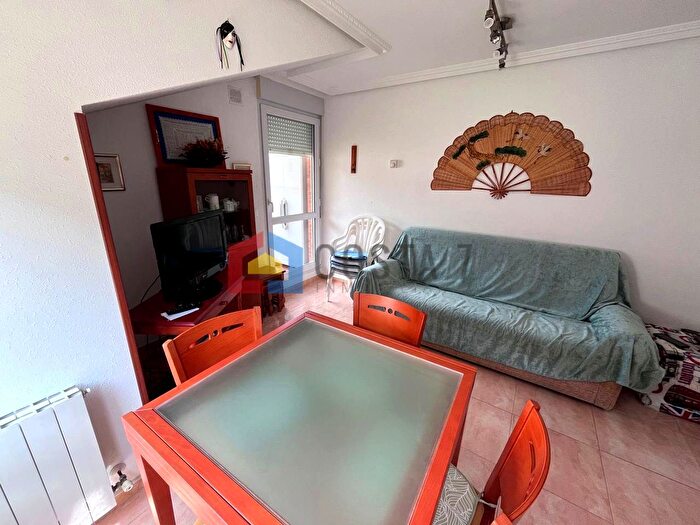 Casas en venta y pisos alquiler - 2