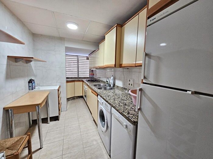 Casas en venta y pisos alquiler - 2