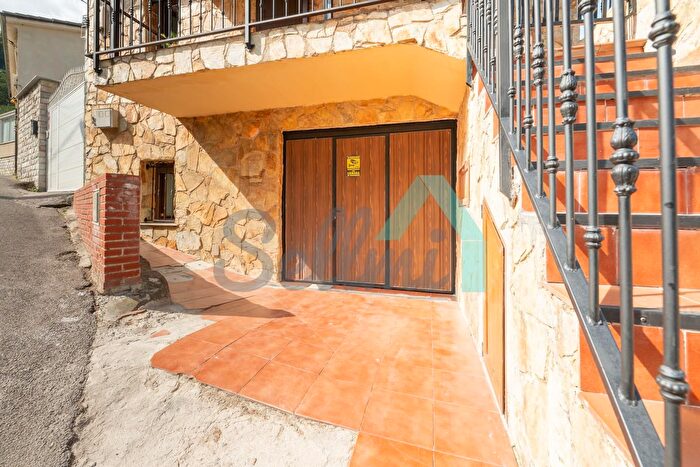Casas en venta y pisos alquiler - 2