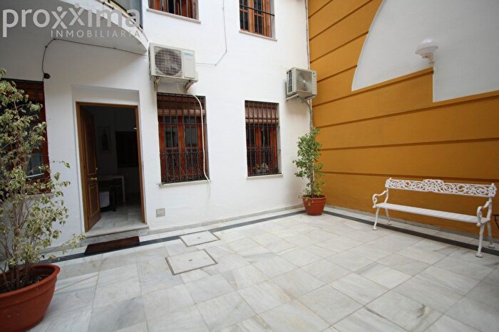 Casas en venta y pisos alquiler - 1