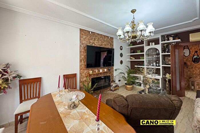 Casas en venta y pisos alquiler - 1