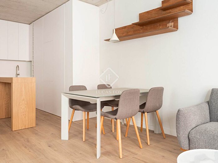 Casas en venta y pisos alquiler - 1