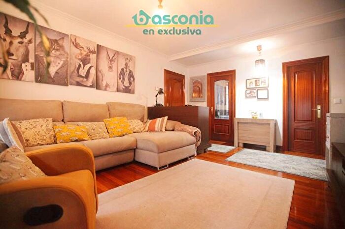 Casas en venta y pisos alquiler - 3