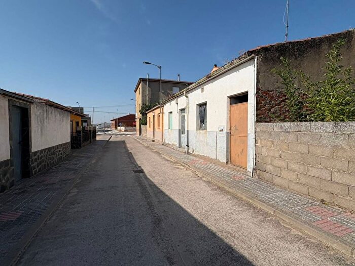 Casas en venta y pisos alquiler - 2