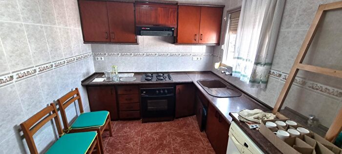 Casas en venta y pisos alquiler - 3