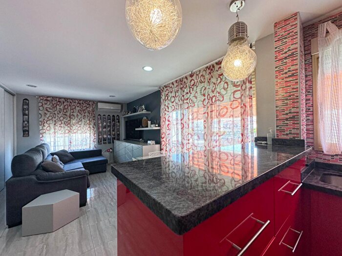 Casas en venta y pisos alquiler - 2