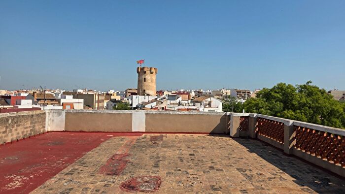 Casas en venta y pisos alquiler - 2
