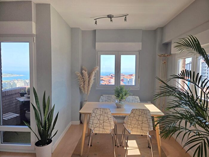 Casas en venta y pisos alquiler - 1