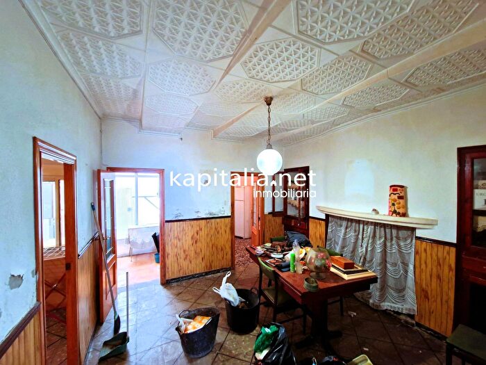 Casas en venta y pisos alquiler - 2