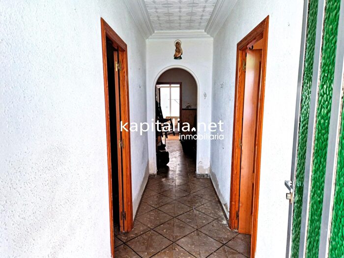 Casas en venta y pisos alquiler - 1