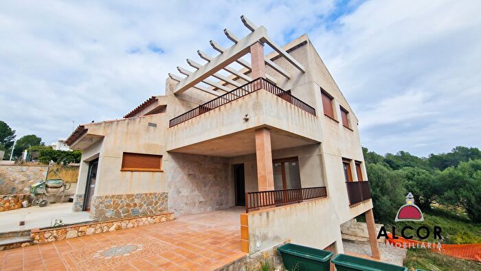 Casas en venta y pisos alquiler - 2