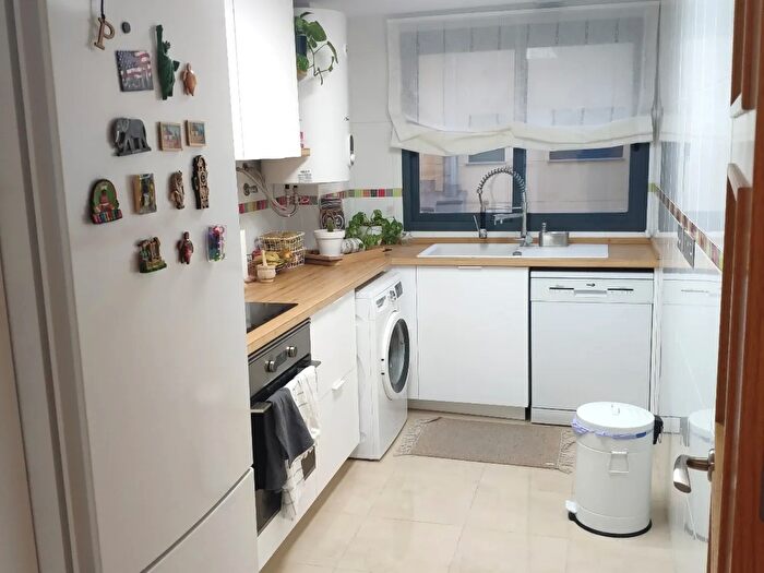 Casas en venta y pisos alquiler - 2